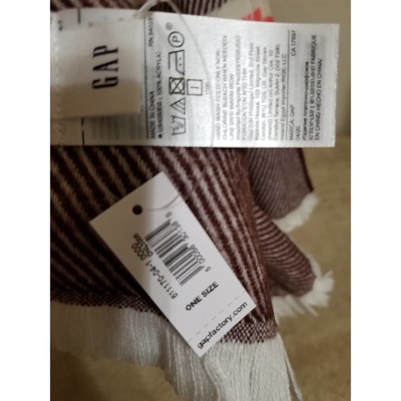 GAP NWT Women's Scarf Scarves 76' x 25' Color Brown Pink - Picture 8 of 8
